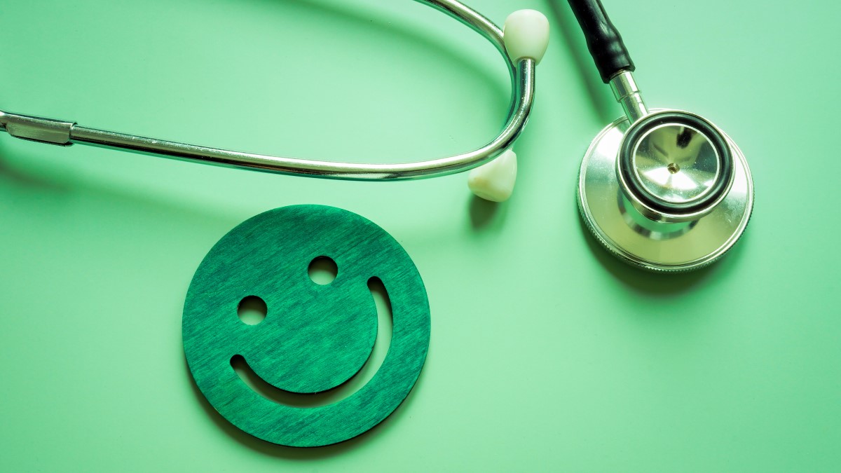 Picture that denotes a patient that's happy with the patient experience they've received