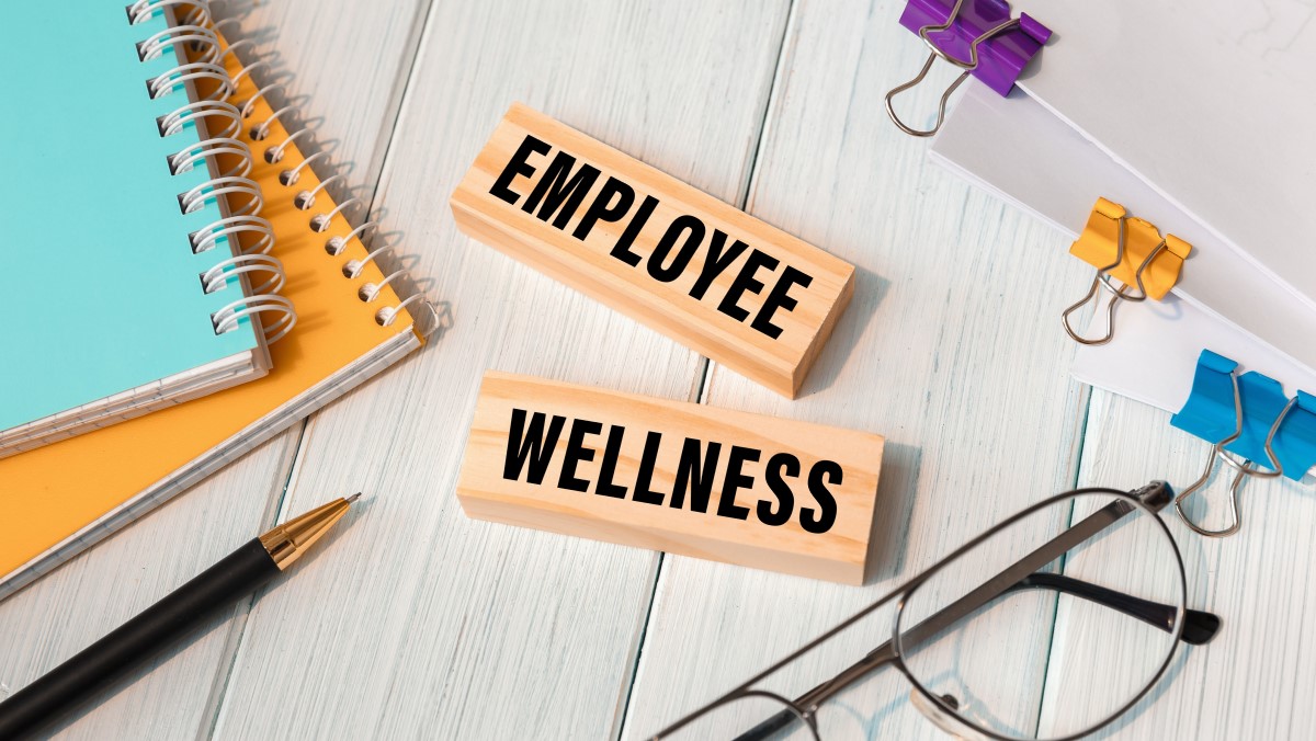 Planning a workplace wellbeing program to improve staff wellness